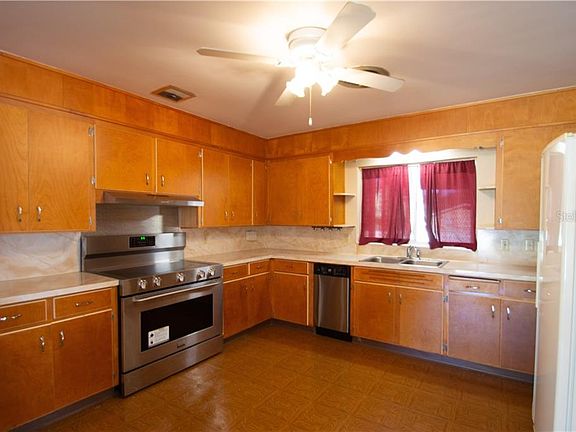 4th image of 1430 Lyndale Blvd