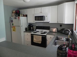 98 Henry Law Ave APT 11, Dover, NH 03820