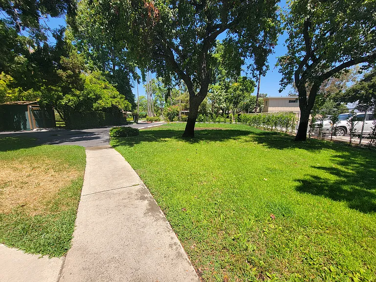 7264 Allott Ave #7264A — Photo 12