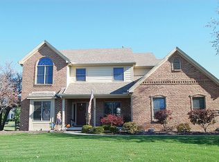 5827 Sherwood Cir, Monclova, OH