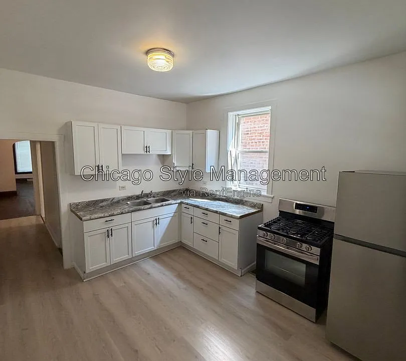 5734 S Loomis Blvd #1