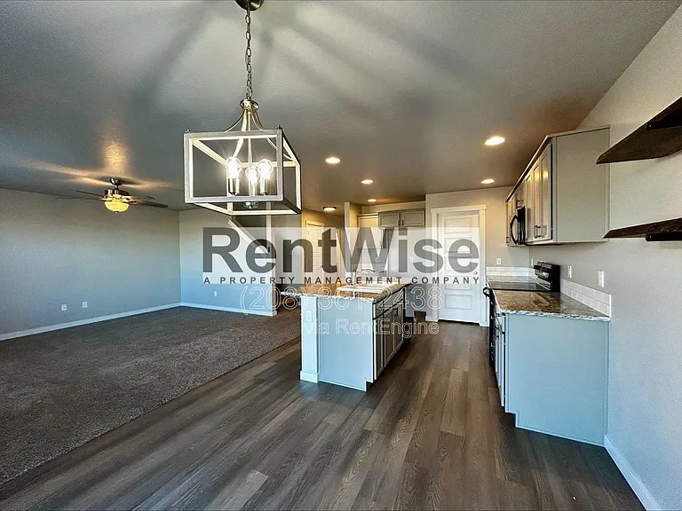 3474 W Remembrance Dr — Photo 4