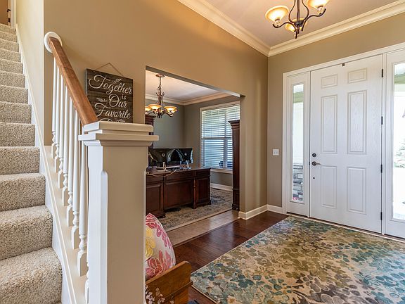 3rd image of 11840 Murano Dr