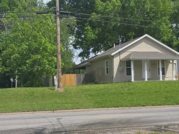626 S Saint Louis St, Sparta, IL 62286