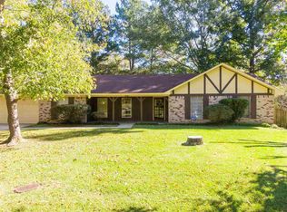 212 Willow Brook Dr, Clinton, MS 39056