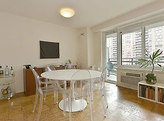 Rented by BSRG Realty