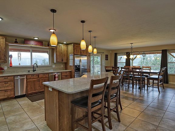 4th image of 419 S Us Highway 395 Rd