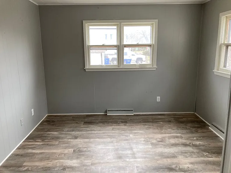 727 Washington Memorial Dr — Photo 11