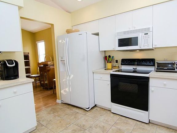 5th image of 2165 Sunstone Dr