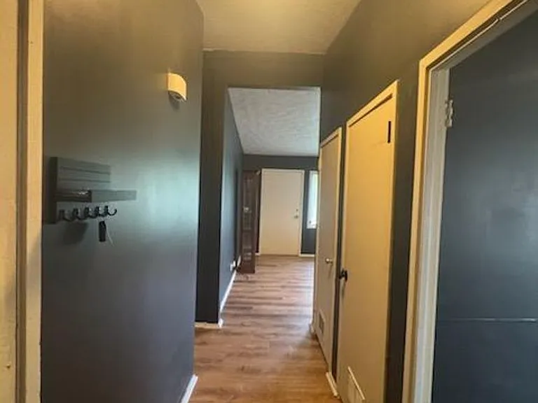 201 Woods Edge Ln — Photo 10