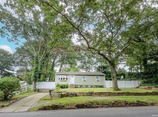 179 Broadway, Rocky Point, NY 11778