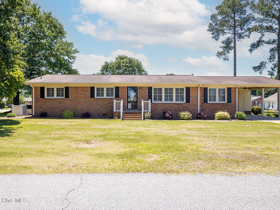 1st image of 402 Willow Road