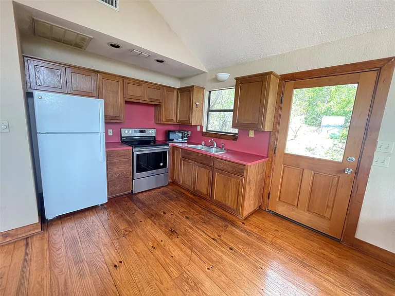919 Little Ranches Rd — Photo 6