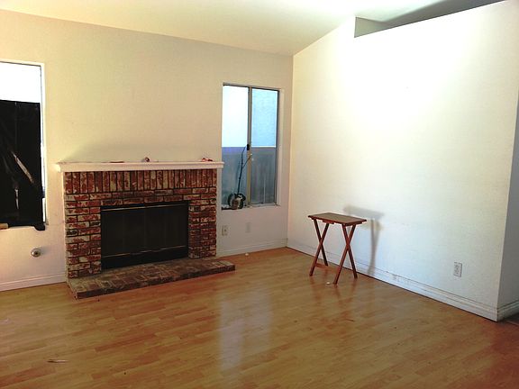 5th image of 15476 Colt Ave