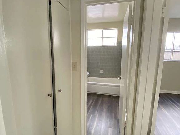 5th image of 211 N Isabel St #8
