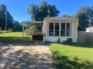 98 Barberry Ln, O'Fallon, MO 63366