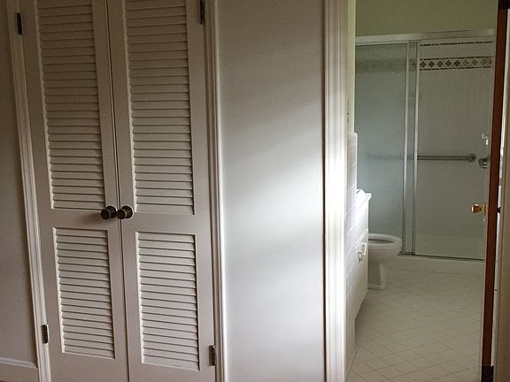 Mater bedroom with bath. Has 2 separate closets in room