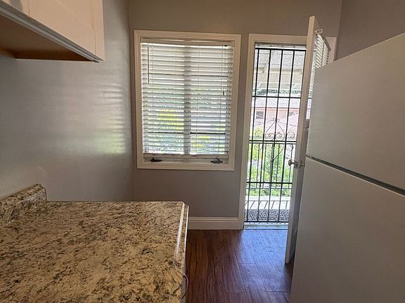 4th image of 1929 11th 1 2 1103 T Street 5 #1101