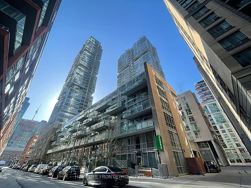 30 Nelson St #1606 Photo 1