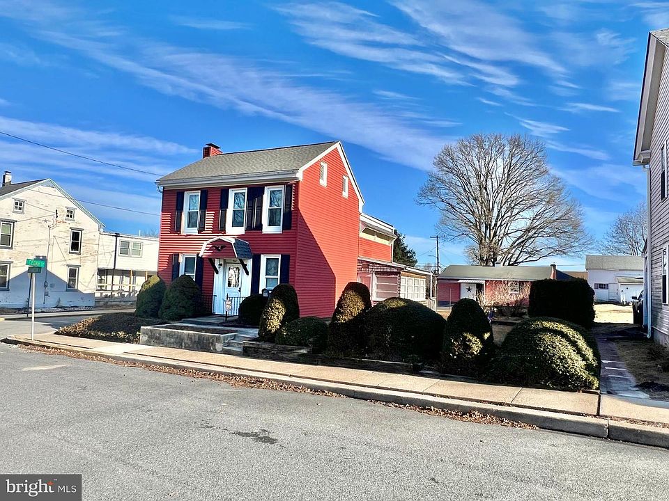 1st image of 301 S Franklin St