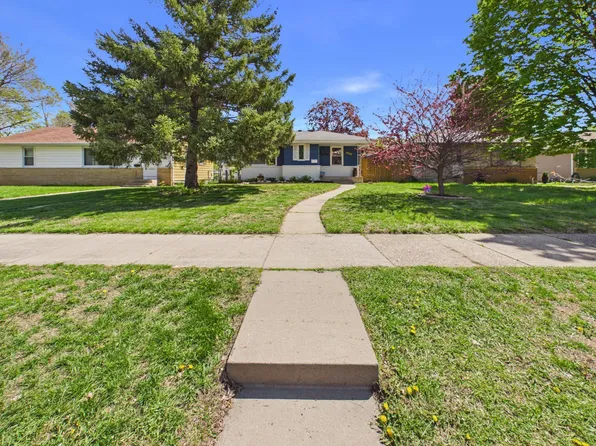 4250 Welcome Ave N, Crystal, MN 55422