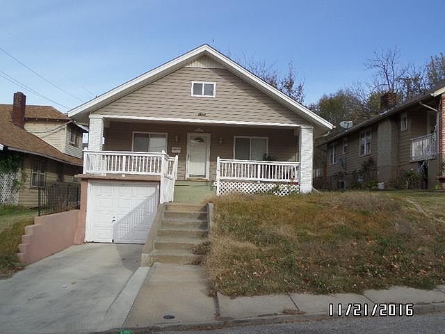 2nd image of 1134 Lowell Ave
