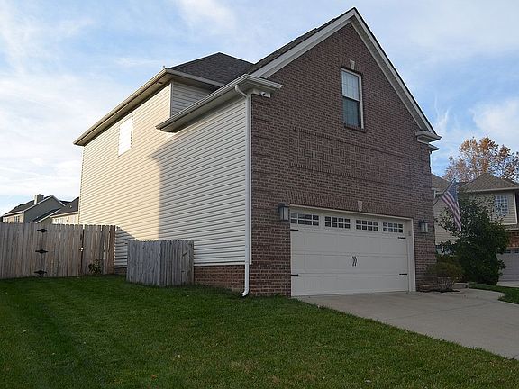 3rd image of 3104 Blackford Pkwy