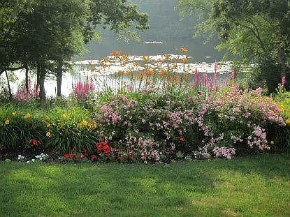 1st image of 14 Beaver Lake Ct