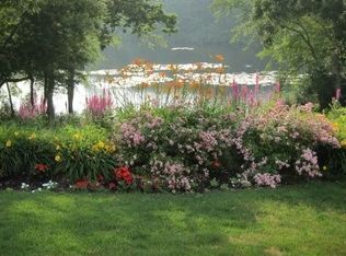 14 Beaver Lake Ct, Westhampton, NY 11977