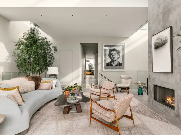 321 Greenwich Street PH image 2 of 16