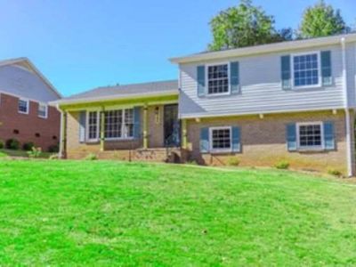 209 Fieldcrest Ln, Spartanburg, SC, 29301
