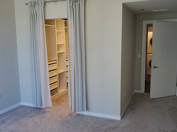 5th image of 740 Portland Ave #1516