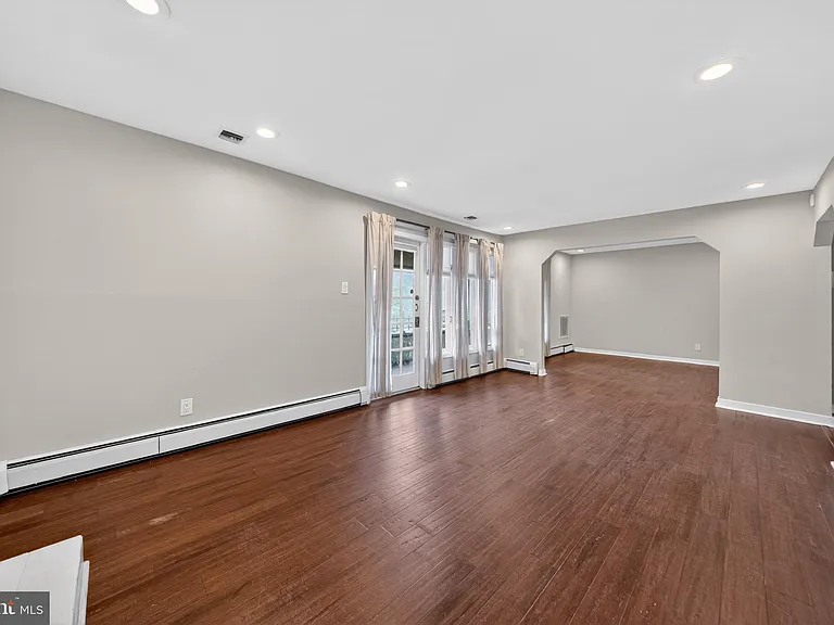 134 Centura — Photo 16