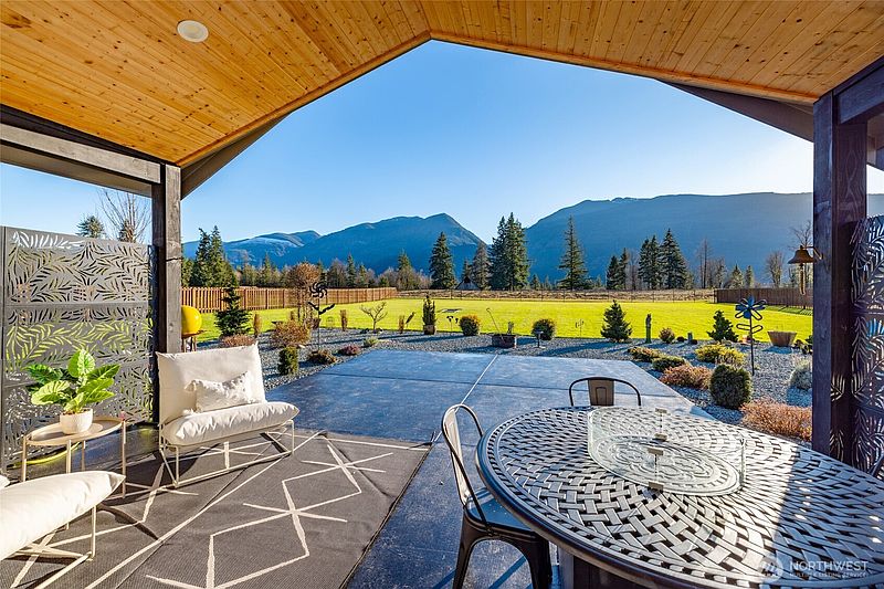 2nd image of 7420 Windsong Lane