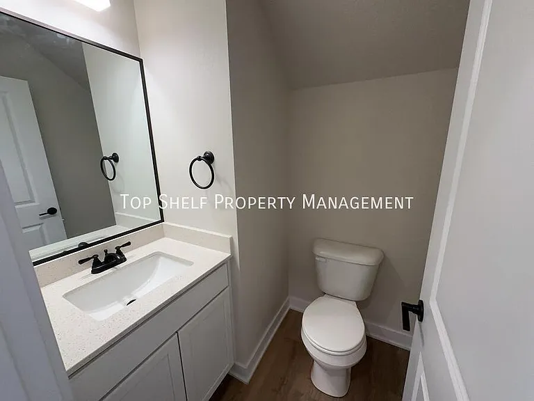 232 Bristlecone Dr — Photo 4