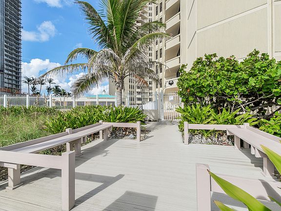 4th image of 2800 N Ocean Drive #A-8b