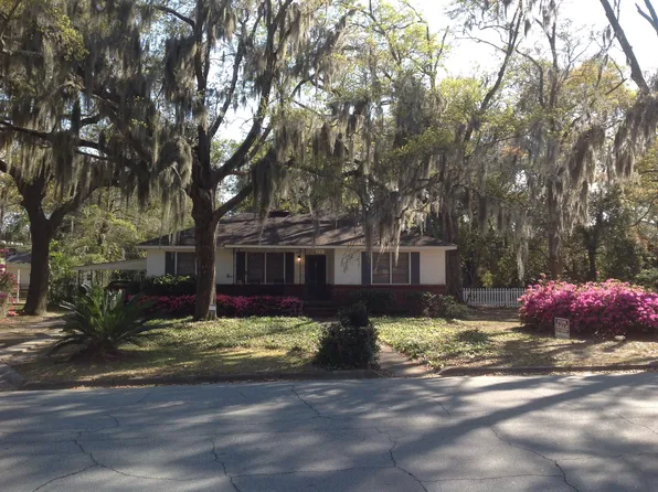 2147 E 62nd St, Savannah, GA 31404
