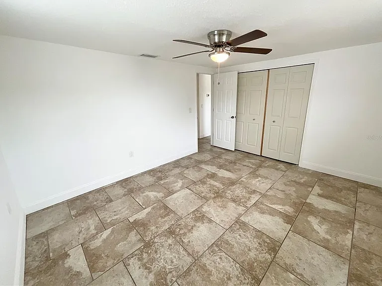 4233 Belle Isle Ct — Photo 20