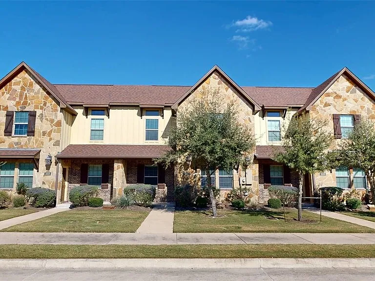 3007 Towers Pkwy — Photo 30