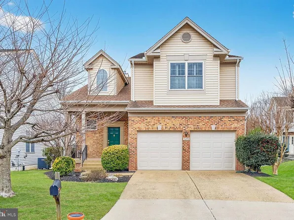 5409 Green Glen Ln, Alexandria, VA 22315