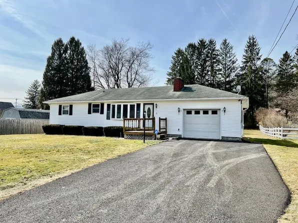2 Belair Dr, Binghamton, NY 13901