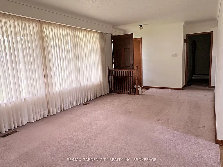 51 Bacon Ln — Photo 6