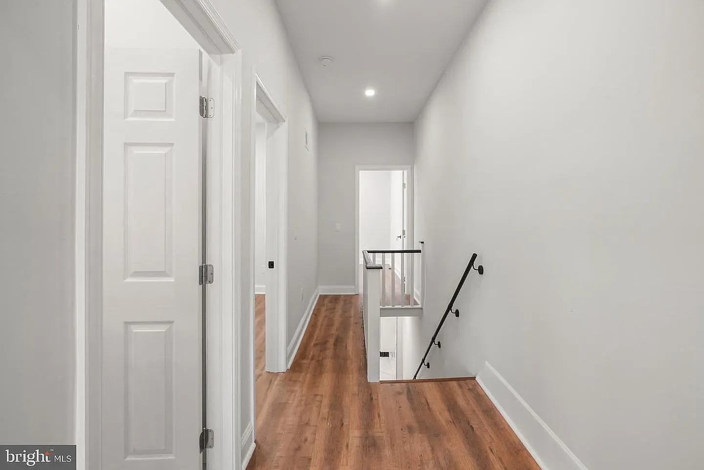 3 bed, 1355 sqft, $2,700 — Photo 4