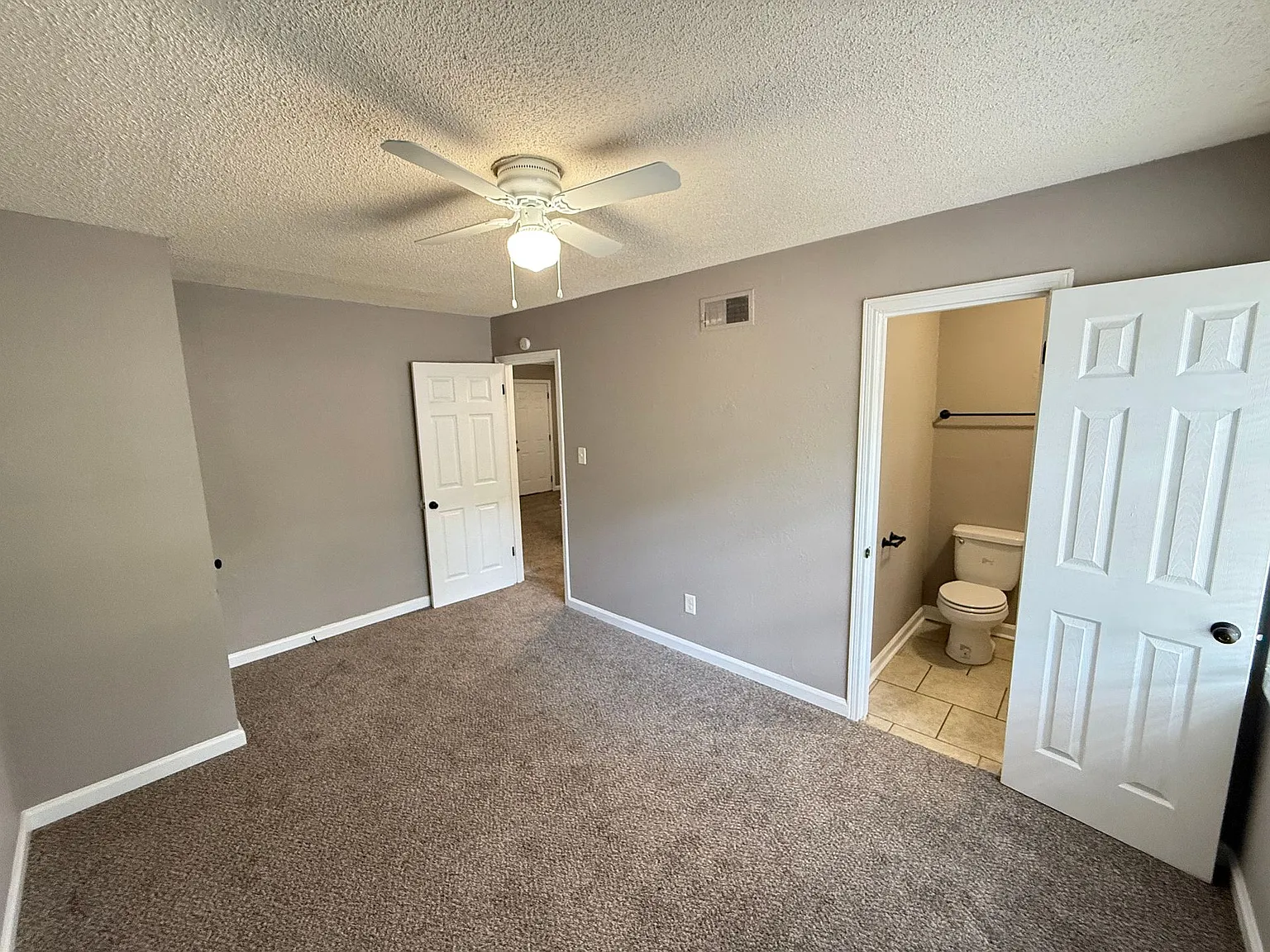 4232 Knight Arnold Rd — Photo 3