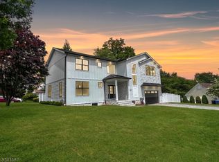 137 Brookfield Ave, Paramus, NJ 07652