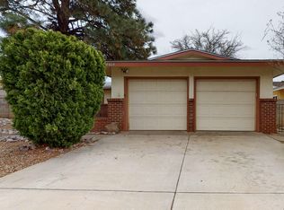 8608 Hannett Ave NE, Albuquerque, NM 87112