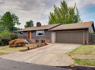1386 SW 4th St, Gresham, OR 97080