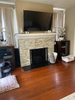 2817 Broadway St — Photo 3