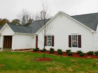 28 Pinecrest Vlg, Winston Salem, NC 27127