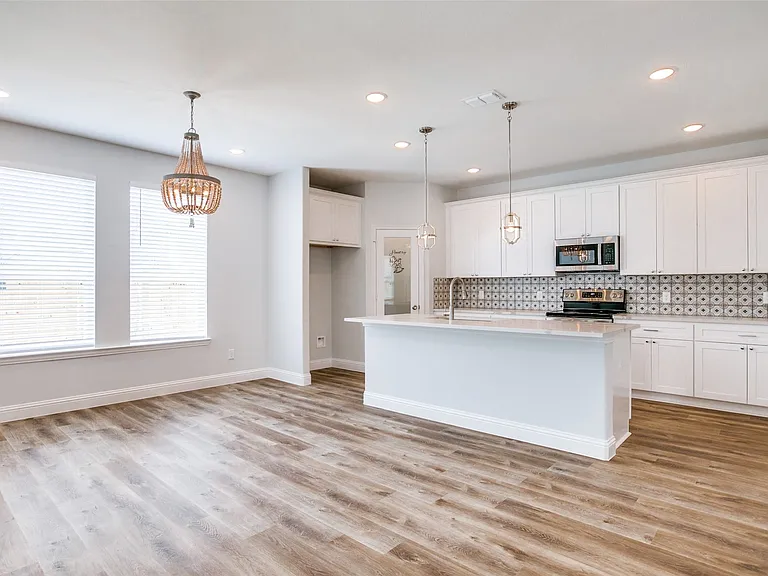 3105 Chihuahua Ave — Photo 8